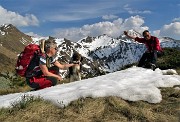 01 Salendo, sul sent. 124, al Rif. Balicco, con vista sul Monte Cavallo